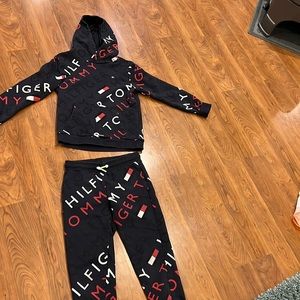 Like New Navy Blue Tommy Hilfiger Sweatshirt and Pants